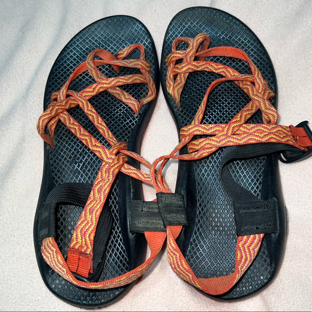 Women’s Chacos size 9